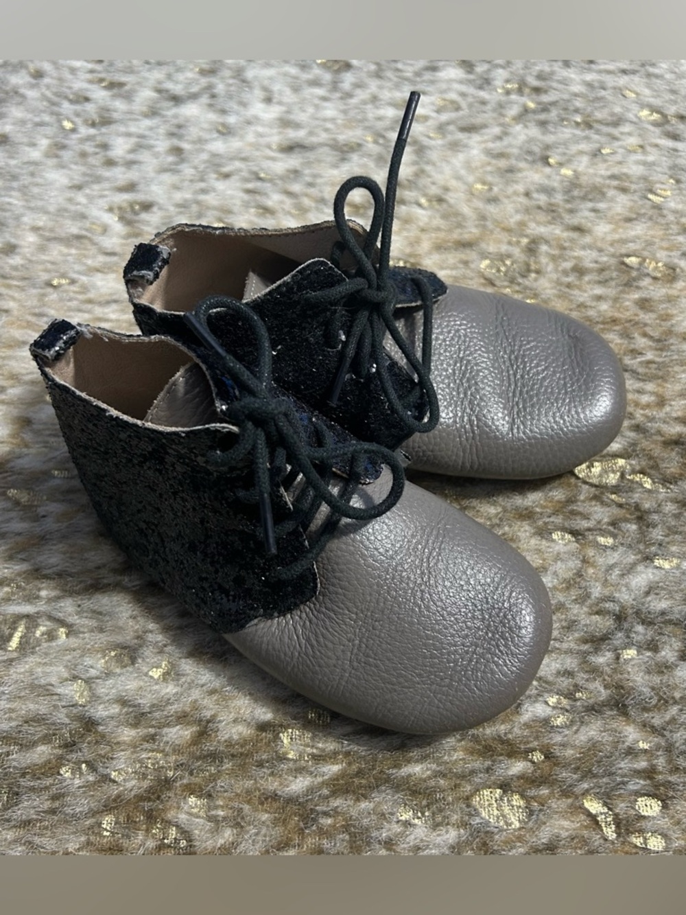 5 for $25🔥Monkey‎ Feet Sequined Booties Girls Size 2-3Y